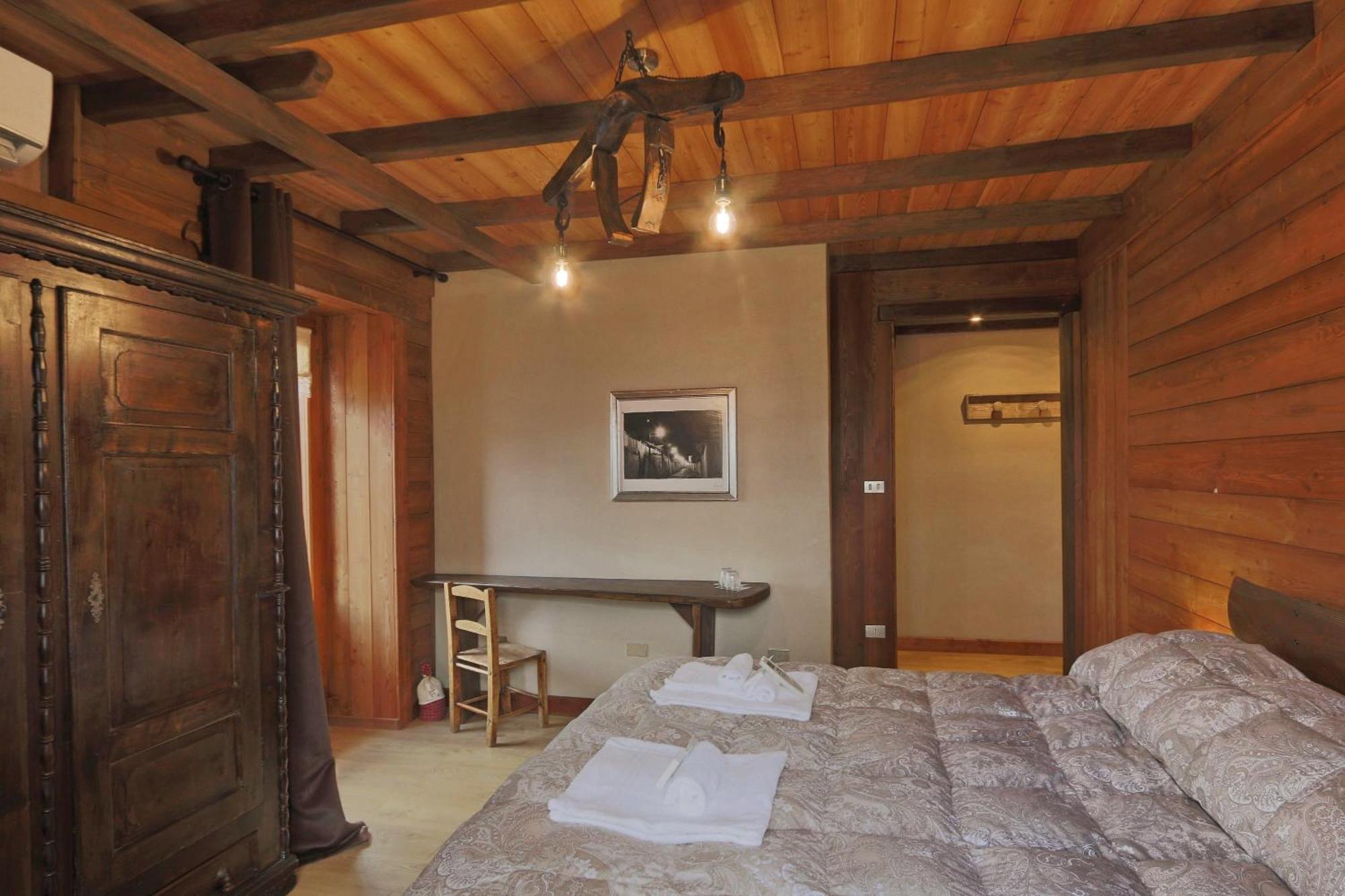 Hotel Lou Subric à Stroppo Extérieur photo